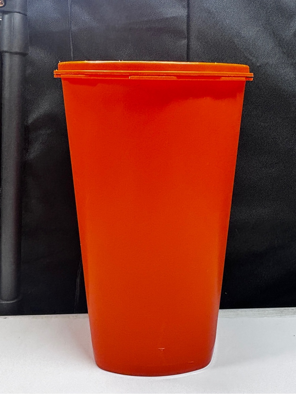 Tupperware Servalier 16 Cup Canister Harvest Orange w/Lid Vintage - Picture 3 of 10